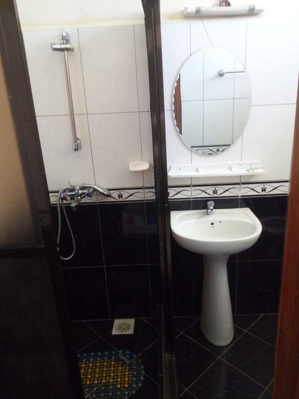 Snow View Hotel Boma la Ngombe Zewnętrze zdjęcie